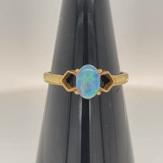 Nice small 14ct gold opal ring featuring a perfectly cut green crystal opal from Coober Pedy. Great colour.
