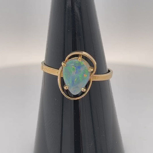 Great bespoke 14ct gold ring with an awesome Coober Pedy crystal opal showing fantastic colours.